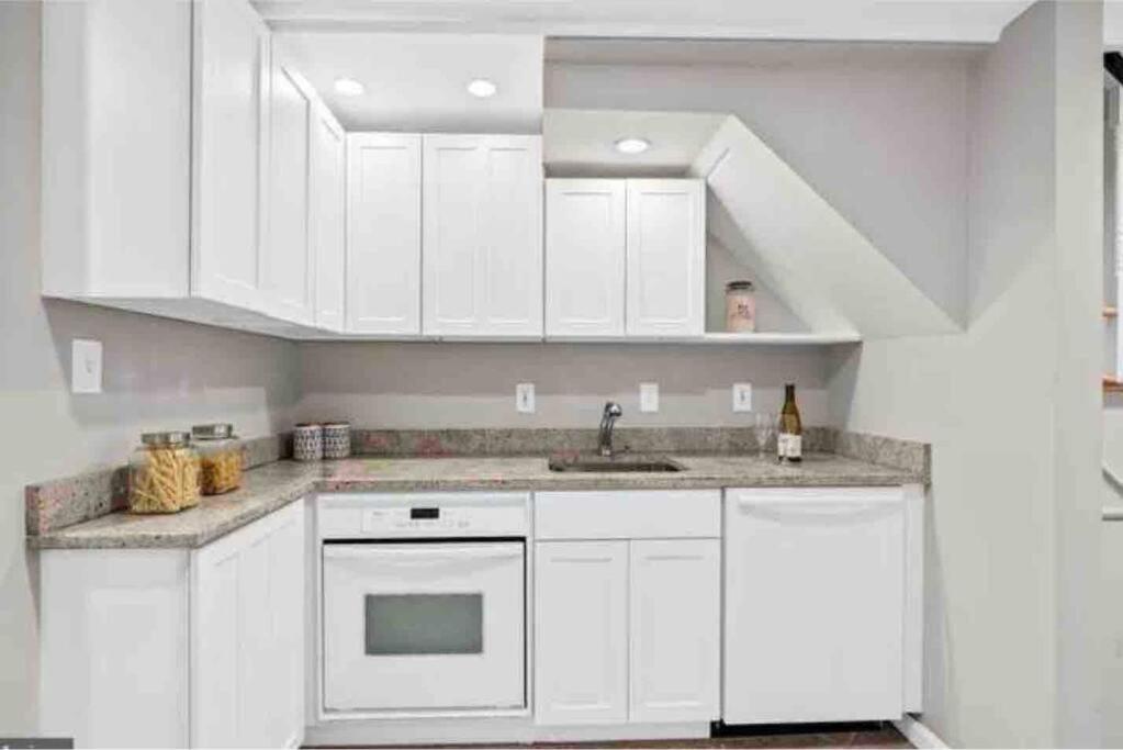 Glover Park/Georgetown Oasis With Parking Apartment Washington Luaran gambar
